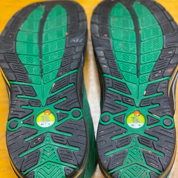 Nike Air Max Pillar “Pine Green” - Picture 3 of 4